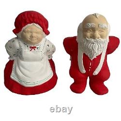 Mooning mrs. Claus & santa claus vintage ceramic bisque Set