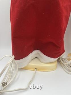Motrix Industries 1992 Animated Lighted Santa and Mrs Claus 24 Tested working