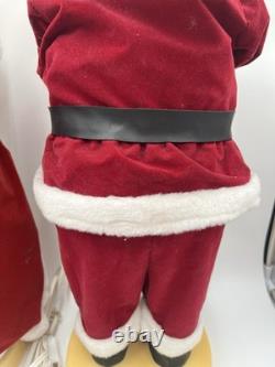 Motrix Industries 1992 Animated Lighted Santa and Mrs Claus 24 Tested working