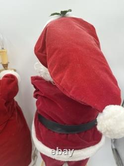 Motrix Industries 1992 Animated Lighted Santa and Mrs Claus 24 Tested working