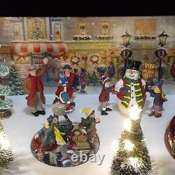 Mr Christmas Heirloom Music Box Animated Illuminated Musical Cracker Barrel Xmas