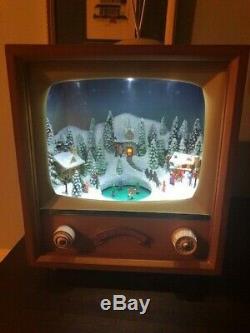 Musical LED Retro TV with Lighted, AnimatedChristmas Scene Amusements Colletible