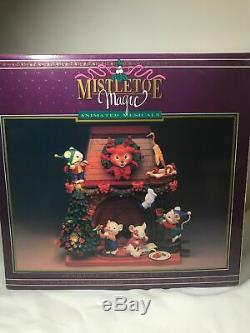 NEW Enesco Christmas Mice Around The Fireplace Multi-Action/Lights Music Box NIB