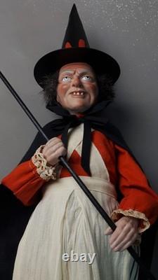 NEW, Large 24,8Paper macheGerman WITCHCandy Containerby Paul Turner HNY25-49 NEW, Large 24,8Paper macheGerman WITCHCandy Containerby Paul Turner HNY25-49