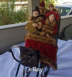 NICE Large RAZ Family Christmas Carolers Sleigh Fur & Velvet Blanket Decor