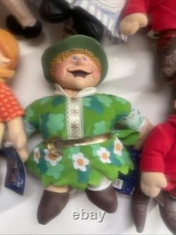 Neca The Year Without A Santa Claus Mini Plush Collection 8 Pieces! Rare & Htf