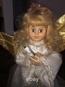 Original Motionettes Interactive Angel Telco Holds Lighted Candle 1988