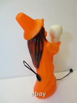RARE Vintage Halloween Blow Mold WITCH holding SKULL Table Top Lighted Working