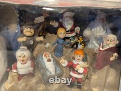 Rankin/Bass 2003 Santa Claus Is Comin' To Town Nativity Rare Figures with Box
