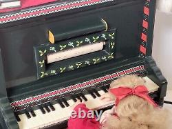 Rare Vintage Holiday Creations Sing Along With Santa And Girl Motionette