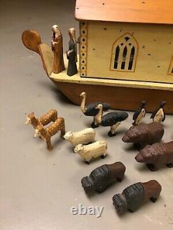 Royston & Co. Painted Wood Noah's Ark 19 Figurine Set, Late 20th Century Rare