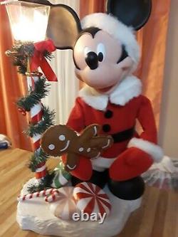 SANTA'S BEST 1997 ANIMATED MICKEY MOUSE With LIGHT POLE