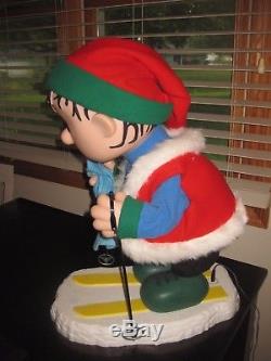 SANTA'S BEST ANIMATED 23 LINUS SKIING FROM PEANUTS Motionette SEE VIDEO