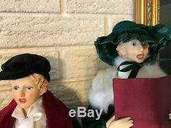 SET of 4 Christmas CAROLERS 18 Raz Imports 3900784