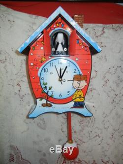 SNOOPY PEANUTS CHRISTMAS HOUSE MUSICAL CUCKOO CLOCK WALL or MANTEL