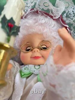 Santa Mrs Claus with List Mechanical Electric Christmas Figure Motionette 24