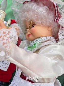 Santa Mrs Claus with List Mechanical Electric Christmas Figure Motionette 24