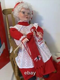 Santa's Best Mrs. Claus with cat In Rocking Chair Christmas Motionette Rare