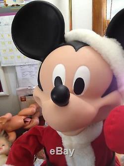 Santa's best mickey mouse 27 holiday animation Christmas decor motionette
