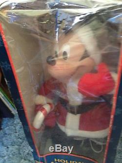 Santa's best mickey mouse 27 holiday animation Christmas decor motionette