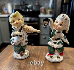 Set Of 2 Vintage Geo Z Lefton Chrismas Carolers 5 with Holly Signed MCM 1950's