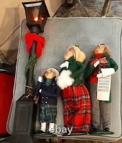 Set of 4 Byers Choice, Christmas Carolers Man Woman Boy Lamp