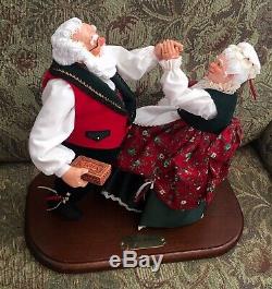 Simpich Character Doll Oh Be Joyful Dancing Santa & Mrs. Clause. 824/2500