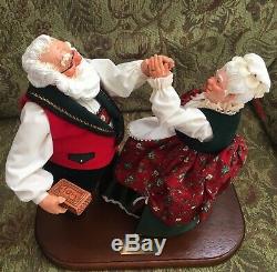 Simpich Character Doll Oh Be Joyful Dancing Santa & Mrs. Clause. 824/2500