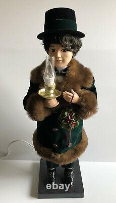 TRADITIONS ANIMATED VICTORIAN COUPLE Christmas Animated Moving Figures Tested