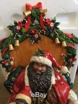 TRADITIONS WITH SANTA 16 MEMBERS MARK CHRISTMAS African American FIGURINE 2005