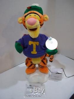 Telco Christmas Animated Musical Rare College Winnie The Pooh Tigger Motionette