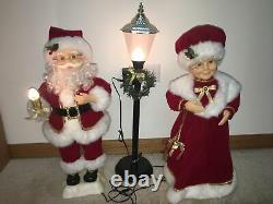 Trim A Home Animated Mr. & Mrs. Claus & Light Post Lighted Motion Adapter Used