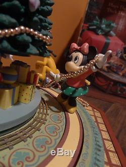 VIDEO Enesco Disney Christmas Jamboree Animated Music Mickey Minnie Donald Goofy