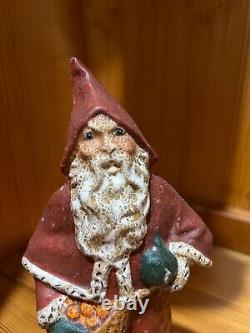 Vintage 9 inch Tall Vaillancourt Folk Art Santa Figurine #147 Dated 1985 Sutton