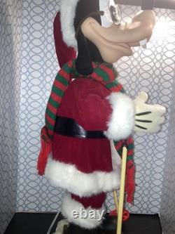 Vintage Animated Goofy 30 Dressed As Santa Skiier
