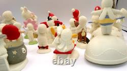 Vintage Huge Lot of 19 Snow Babies Pooh Mickey M & M Witch Toto Minnie Music Box