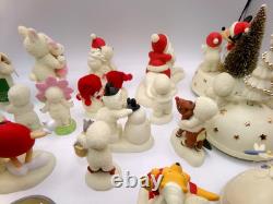 Vintage Huge Lot of 19 Snow Babies Pooh Mickey M & M Witch Toto Minnie Music Box