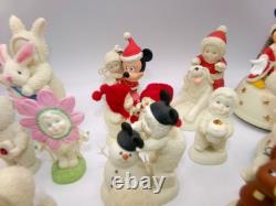 Vintage Huge Lot of 19 Snow Babies Pooh Mickey M & M Witch Toto Minnie Music Box