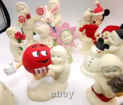 Vintage Huge Lot of 19 Snow Babies Pooh Mickey M & M Witch Toto Minnie Music Box