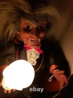 Vintage Renoc Halloween Motion Animated Spooky Skull Lights Up Vampire Figure