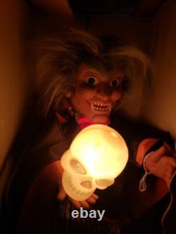 Vintage Renoc Halloween Motion Animated Spooky Skull Lights Up Vampire Figure