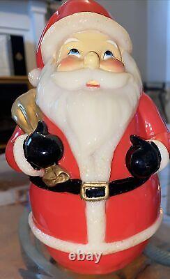 Vintage Santa Hard Solid Plastic 7 Roly Poly St Nick Figurine Lot (9 Santa's)