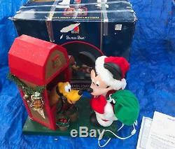 Vintage Santa's Best Disney Animated Mickey &Pluto Barn Holiday 1996 Figure