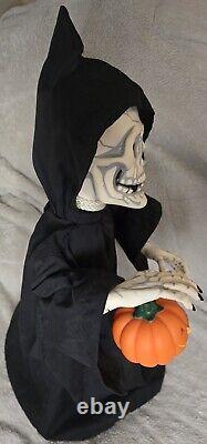 Vintage Witch Time Skeleton Halloween Animated LightUp 1989 Figure 21 READ 1ST