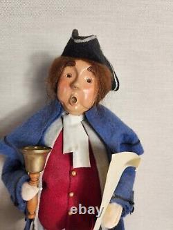 Vtg Byers Choice Christmas Carolers Williamsburg 2002 Man Town Crier Bell Paper