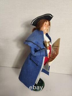 Vtg Byers Choice Christmas Carolers Williamsburg 2002 Man Town Crier Bell Paper