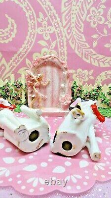 Vtg SET OF TWO Christmas Reindeer Deer W RED BOW TIES Moon EYES Kitsch Kawaii