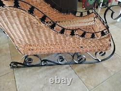 X Large Vintage Wicker Rattan Santa's Sleigh 21 X 32 X 13 Christmas Gift 13 Lbs