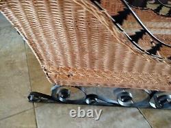 X Large Vintage Wicker Rattan Santa's Sleigh 21 X 32 X 13 Christmas Gift 13 Lbs