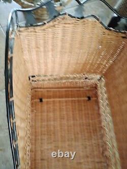 X Large Vintage Wicker Rattan Santa's Sleigh 21 X 32 X 13 Christmas Gift 13 Lbs